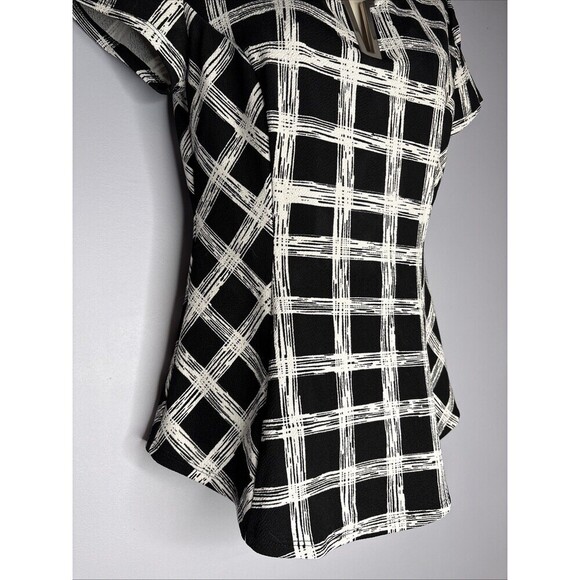 Alyx B&W Career Wear Stretch Fitted Blouse Small With Silver Accent - Picture 2 of 9